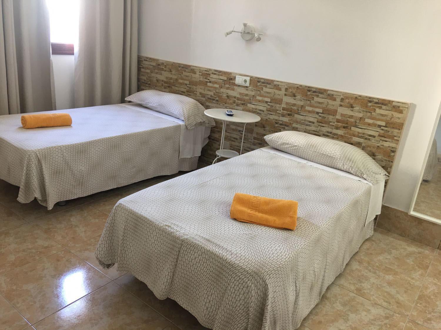 Hostal Residencia Cardona 아리시페 외부 사진