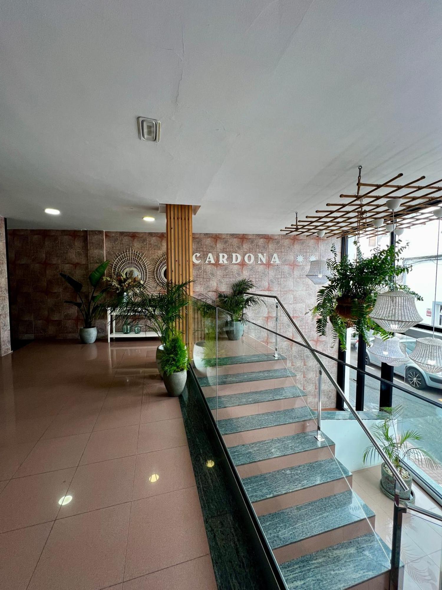 Hostal Residencia Cardona 아리시페 외부 사진