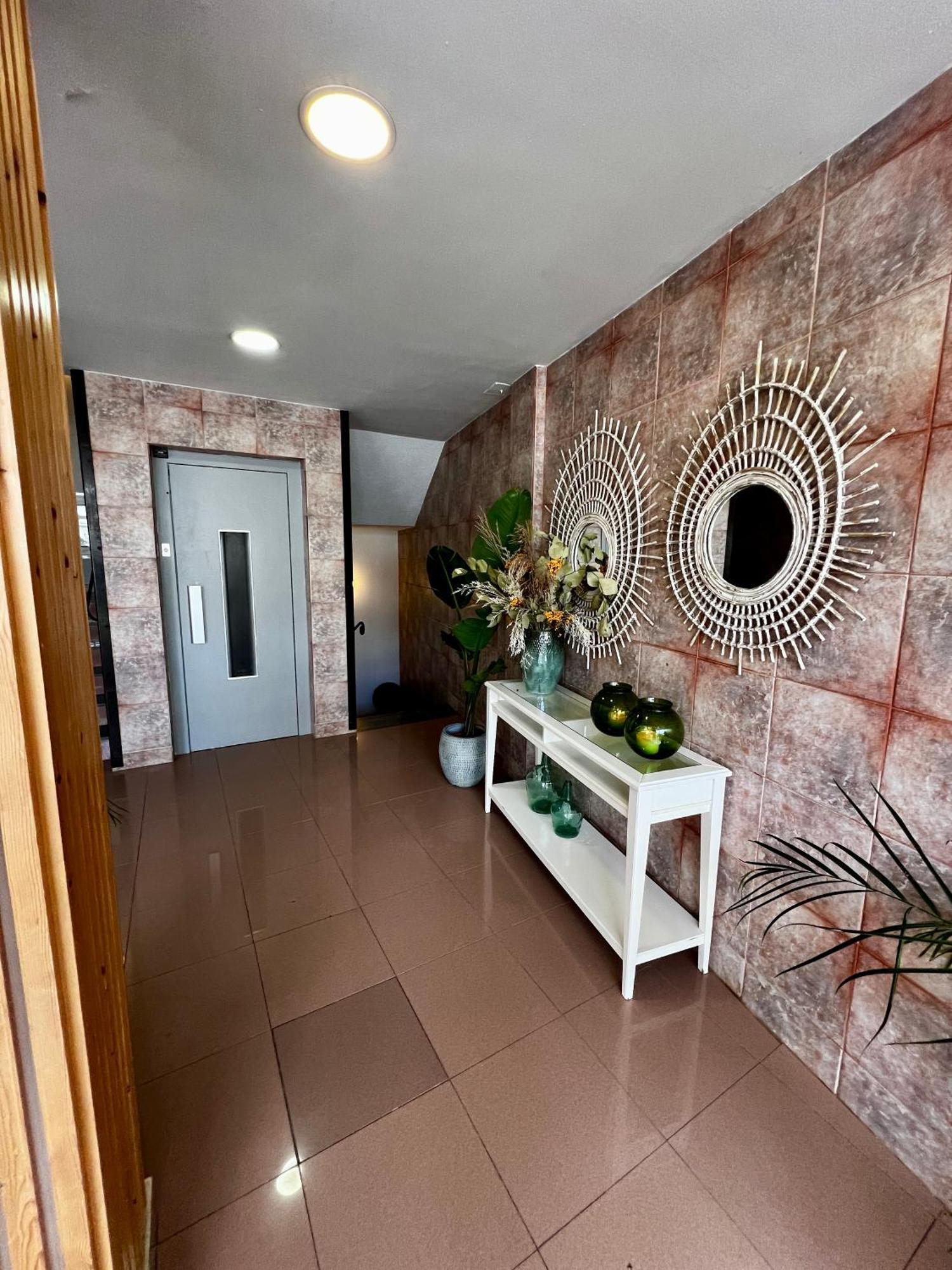 Hostal Residencia Cardona 아리시페 외부 사진